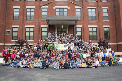 Media Name: Studentsbldg.jpg