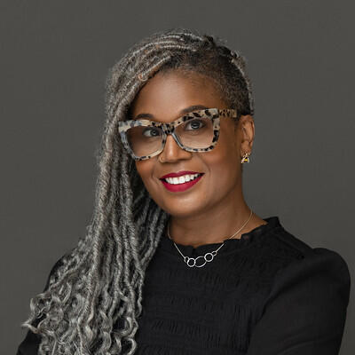 Michele Gray Headshot